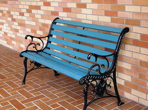 . Park Bench Ideas, Backyard Chairs, Cast Iron Garden Bench, Retro Bench, Cast Iron Bench, Iron Chairs, Benches Outdoor, Blue Bench, Yard Furniture