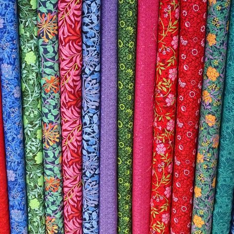 Top 10 online fabric stores Buy Fabric Online Cheap, Online Fabric Stores, Fabric Websites, Quilting Fabric Online, Colorful Hairstyles, Fabric Shops Online, Fabric Clothes, Fabric For Quilting, Fabric Outlet