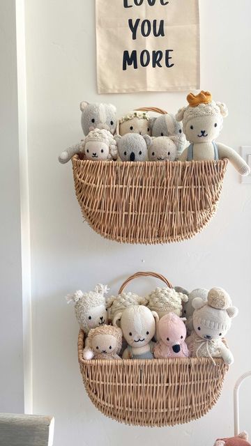 Hanging Wall Baskets Storage Toys, Soft Toy Storage Ideas, Toy Storage Ideas For Living Room, Baskets On Wall For Storage, Wall Baskets Storage, Kids Toy Storage Ideas, Nursery Styling, Toy Storage Nursery, Quiet House