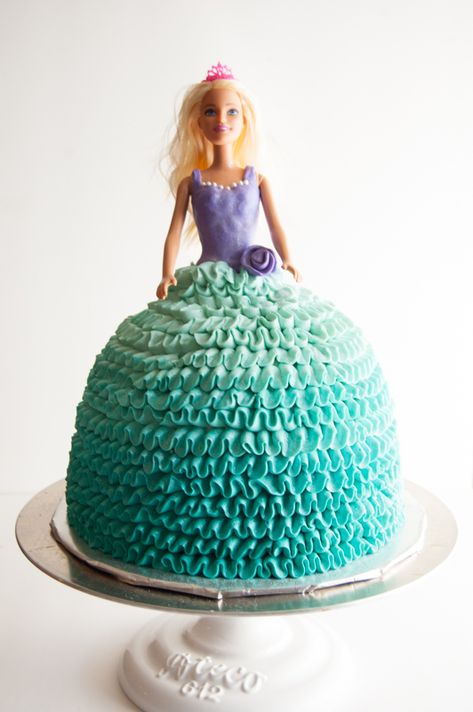 How To Make A (Barbie) Doll Cake Without A Special Pan - Bakin' Care Of Business Doll Dress Cake Diy, Barbie Bundt Cake, Homemade Barbie Cake, Dolly Varden Cake, Barbie Doll Cake, Box Cake Recipes, Dolly Varden, Autumn Birthday, Barbie Doll Cakes