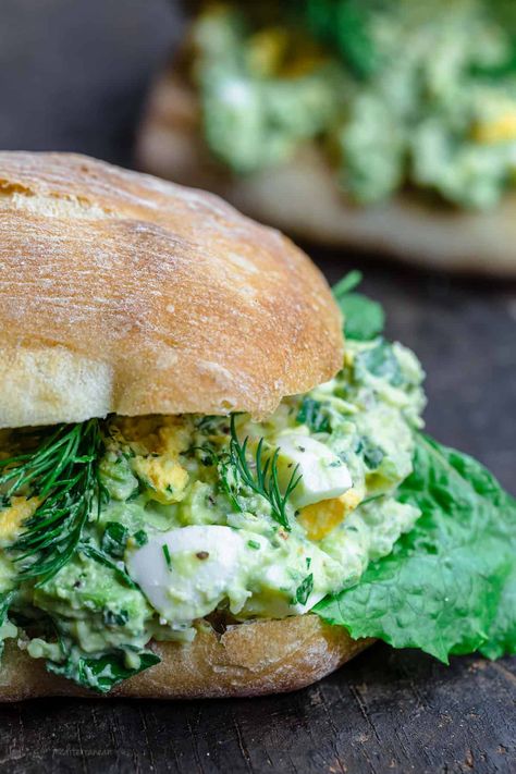 Mediterranean Egg Salad Recipe, Egg Salad With Avocado, Egg Salad Without Mayo, Vegetarian Egg Casserole, Recipes With Spinach, Healthy Greek Chicken, Breakfast Meats, Best Mediterranean Recipes, Spinach Healthy