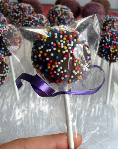 Cake Pops – Veronica's Cornucopia Cake Pop Recipe Easy, Cake Pop Tutorial, Cake Pops How To Make, Cake Pop Recipe, Sprinkle Cake, Cake Truffles, Cake Balls, Special Cake, Bake Sale