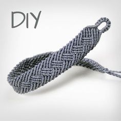 Mens Bracelet Diy, Macrame School, Diy Macramé, Tutorial Macramé, Macrame Bracelet Tutorial, Macrame Bracelet Diy, Macrame Bracelet Patterns, Makramee Diy, Macrame Knots Pattern