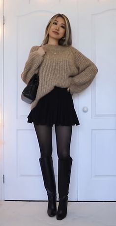 Cosy Outfit, Trendy Outfit Ideas, Estilo Indie, Winter Fashion Outfits Casual, Fall Outfit Ideas, Trendy Outfit, Trendy Fall, Midi Skirts, Autumn Outfit