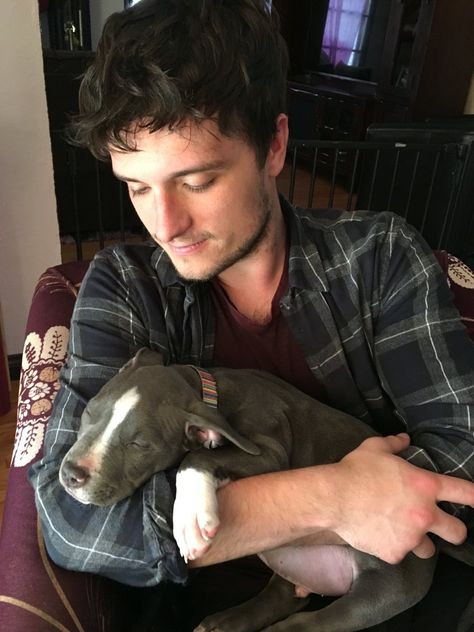 Josh Hutcherson, Got Him, A Dog, A Man, The Day, Twitter