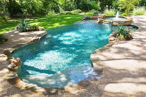 Mountain Lake pool design by Riverbend-Sandler pools, Dallas Texas Swimming Pools Backyard Inground, Kleiner Pool Design, Amazing Pools, Inground Pool Designs, Dream Backyard Pool, Pools Backyard Inground, Custom Swimming Pool, Pool Water Features, Small Pool Design