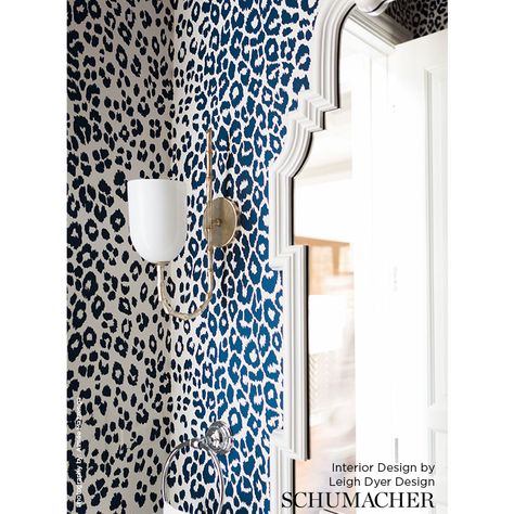 Ink Wallpaper, Colorful Bathrooms, Cute Shower Curtains, Schumacher Wallpaper, Zen Bathroom, Bathroom Necessities, Atlanta Homes, Downstairs Bathroom, Bathroom Wallpaper