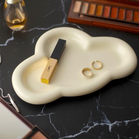 Clay Jewelry Tray Aesthetic, Clay Dishes Diy Jewelry Holder, Clay Heart Dish Face, Cute Jewelry Dish Minimalist, Cute Ring Holder Dishes, Groovy Bedroom, Cloud Trinket Dish, Vanity Aesthetic, Diy Dish