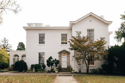 Bleak House Knoxville Wedding Venue Overlooking the Tennessee River Beautiful Mansion, Tennessee Wedding Venues, Bleak House, Diy Wedding Ideas, Tuscany Villa, Villa Style, Intimate Wedding Venues, Tennessee River, Small Weddings