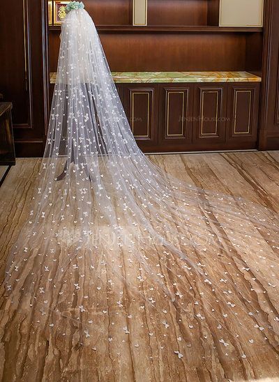 [AU$ 104.26] One-tier Lace Applique Edge Cathedral Bridal Veils With Lace Cathedral Bridal Veils, Bride Veil, Cathedral Veil, Bridal Veils, A Wedding Dress, Chapel Wedding, Wedding Veils, Wedding Veil, Tulle Lace