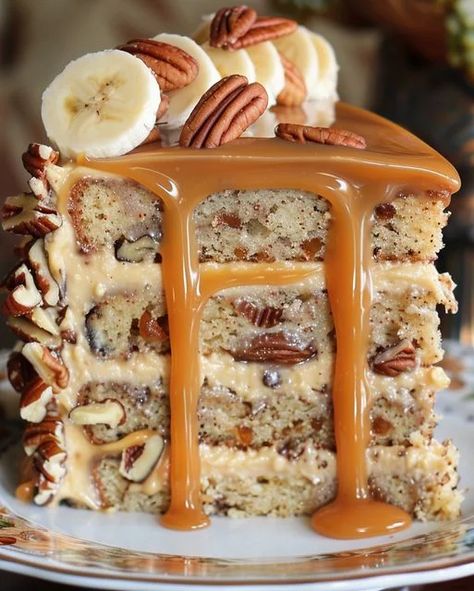 DESSERTS Pecan Carrot Cake, Caramel Layer Cake, Heavenly Dessert Recipe, Caramel Cake Recipe, Layer Cake Recipes, Caramel Frosting, Pecan Cake, Crunchy Pecans, Caramel Pecan