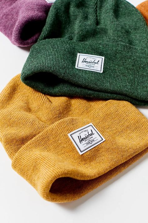 Photography Shirts, Woolen Cap, Stylish Fall Outfits, Herschel Supply, Winter Chic, Herschel Supply Co, Business Photos, Clothing Photography, Poses For Photos