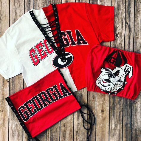 Diy Game Day Shirt, Uga Game Day Fits, University Red Tops For Game Day, Red Graphic Print T-shirt For Game Day, University Red Graphic T-shirt For Game Day, Red Cotton T-shirt For Game Day, College Tailgate Outfit, College Tailgating, College Gameday Outfits