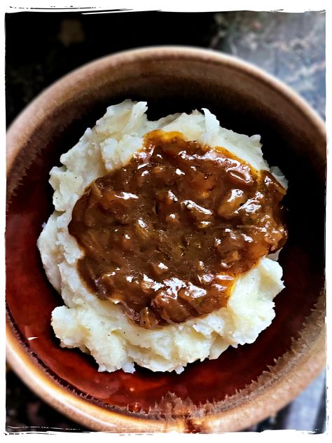 Six Onion Gravy (Vegan Gluten Free) Gravy Vegan, Vegan Gravy, Onion Gravy, Vegan Condiments, Different Kinds, Vegan Butter, Dip Recipes, Holiday Time, Caramelized Onions