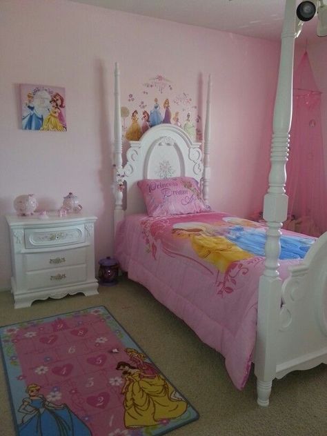 ~ Soren ~ Disney Princess Room Aesthetic, Disney Princess Bedroom Ideas, Disney Princess Bedroom Decor, Disney Princess Room Decor, Princess Kids Room, Disney Princess Bedroom, Girls Princess Bedroom, Disney Bedroom, Girls Princess Room