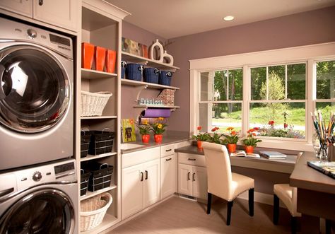 Laundry Room Design Ideas-12-1 Kindesign Laundry Craft Rooms, Laundry Office, Traditional Laundry Room, Laundry Room/mud Room, Basement Laundry Room, Basement Laundry, Bedroom Laundry, Mudroom Laundry Room, Laundry Design