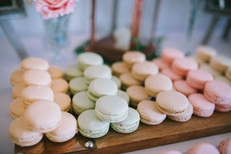 Colorful Wedding Macaron Display - Stacie Carr Photography Macarons Wedding Display, Macaroon Wedding Display, Macarons Display Ideas, Wedding Macarons Display, Displaying Macarons, Macaroon Display Ideas, Macaron Display Ideas, Macaroons Display, Display Macarons