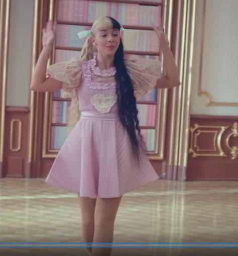 melanie martinez - k-12 Melanie Martinez Halloween Costume, Melanie Martinez K 12 Outfit, Melanie Martinez Outfit Ideas, Melanie Martinez Inspired Outfits, Melanie Martinez Dress, Melanie Martinez K12, Melanie Martinez Outfits, K-12 Melanie Martinez, Melanie Martinez Concert