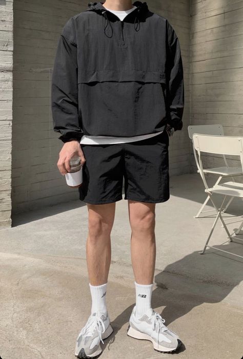 Casual Summer Fits Men, Minimalist Summer Outfit Men, Korean Fashion Men Casual Outfit Summer, Simple Boy Outfits, Men Ootd Casual, Japanese Summer Outfits Men, Korean Style Outfits Men, Korean Fashion Men Summer, Short Outfits Men