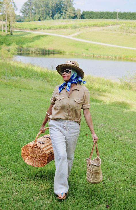 Picnic Outfit Picnic Bday, Wear A Silk Scarf, Off My Face, Lazy Outfit, Silk Head Scarf, Picnic Outfit, Picnic Day, Linen Outfit, Silk Headscarf