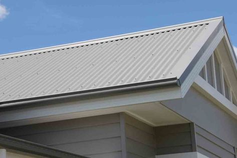 Colorbond Cladding Ideas: 10 Best Colorbond House Designs Jasper Colorbond Roof, Dune Colorbond Roof, Southerly Colorbond Roof, Bluegum Colorbond, Colorbond Southerly, Colorbond House Colour Schemes, Colorbond House, Colorbond Cladding, Cladding Ideas