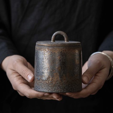 Wabi Sabi Ceramic Sealed Tea Jar Storage Container Wabi Sabi Ceramics, Jar Tea, Stoneware Teapot, Storage Container Homes, Coffee Container, Tea Container, Tea Jar, Tea Storage, Antique Pottery