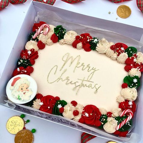 Thanksgiving Cakes Decorating, Cake 2022, Fondant Christmas Cake, Christmas Party Menu, Slab Cake, Santa Cake, Christmas Themed Cake, Birthday Sheet Cakes, Christmas Cake Designs