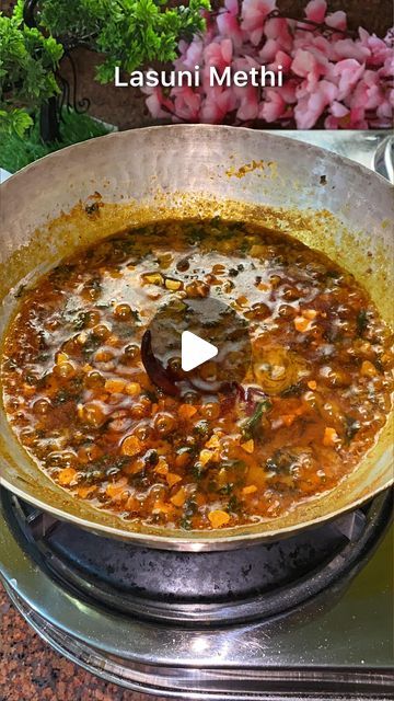 Lasooni Methi, Methi Recipes, Red Chilli Powder, Insta Live, Coriander Powder, Chopped Garlic, Red Chilli, Chopped Tomatoes, Chilli Powder