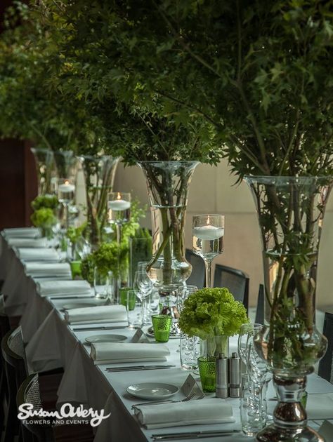 greenery tall centrepieces! and low ones too... Branches Arrangement, Reception Arrangements, Talavera Wedding, Hunter Green Wedding, Forest Green Wedding, Green Centerpieces, Greenery Wedding Decor, Tall Wedding Centerpieces, Green Wedding Colors