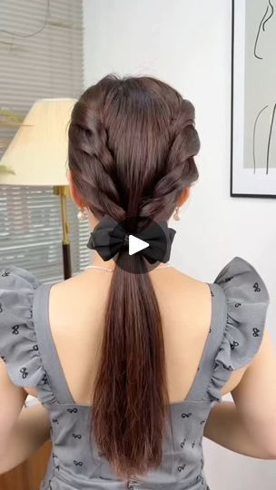 One Pony Hairstyles, Poni Hairstyle Simple, Tied Hairstyle, Elegant Low Ponytail, Simple Ponytail Hairstyles, Hairstyles Pony, Pony Hairstyle, Hairstyle Ponytail, Loose Bun