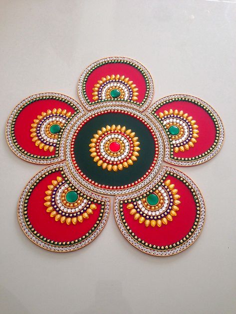 Fabric Rangoli Designs, Stone Rangoli Designs, Paper Rangoli Design, Cardboard Rangoli Designs, Acrylic Rangoli Designs, Cardboard Rangoli, Rangoli Designs Videos, Diwali Designs, Designer Rangoli