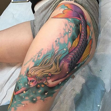 Tattoo Mermaid, Tattoo 2017, Tropical Tattoo, Mermaid Tattoo Designs, Hip Thigh Tattoos, Theme Tattoo, Hip Tattoos Women, Sweet Tattoos, Mermaid Tattoo