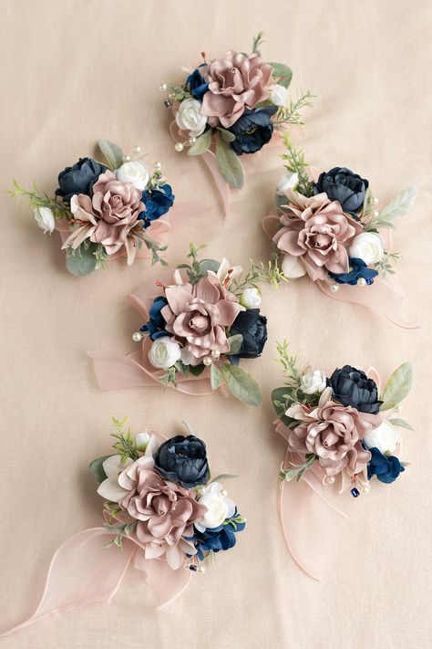 Navy Blue Dusty Rose Wedding, Dusty Rose And Navy Wedding, Dusty Rose Wedding Theme, Navy Wedding Decorations, Navy Wedding Theme, Navy Blue Bouquet, Navy Blush Weddings, Navy Blue Wedding Theme, Blue Corsage