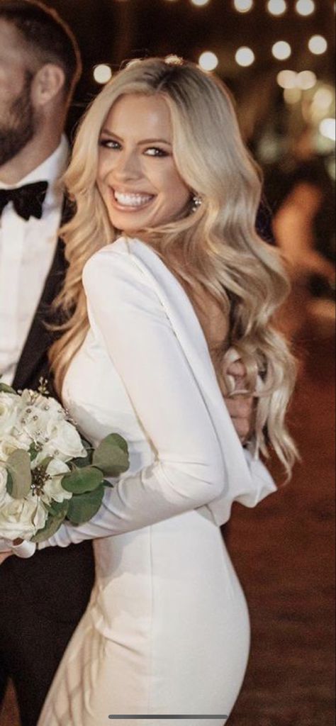 Curled Wedding Hair, Bride Hair Down, Wedding Curls, Blonde Wedding Hair, Bridal Hair Down, Bridesmaid Hair Makeup, Bridal Hair Inspiration, Wedding Hairstyles Bride, Long Hair Wedding Styles