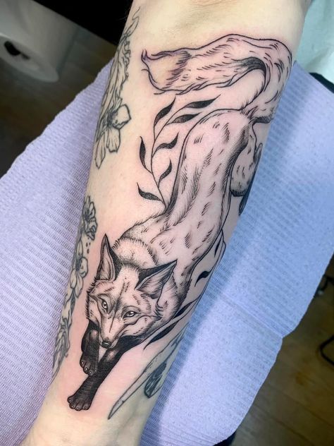 Teen Wolf Tattoo, Small Fox Tattoo, Mario Tattoo, Fox Tattoo Design, Ear Tattoo Ideas, Wing Tattoo Designs, Raven Tattoo, Tiny Tattoo, Fox Tattoo