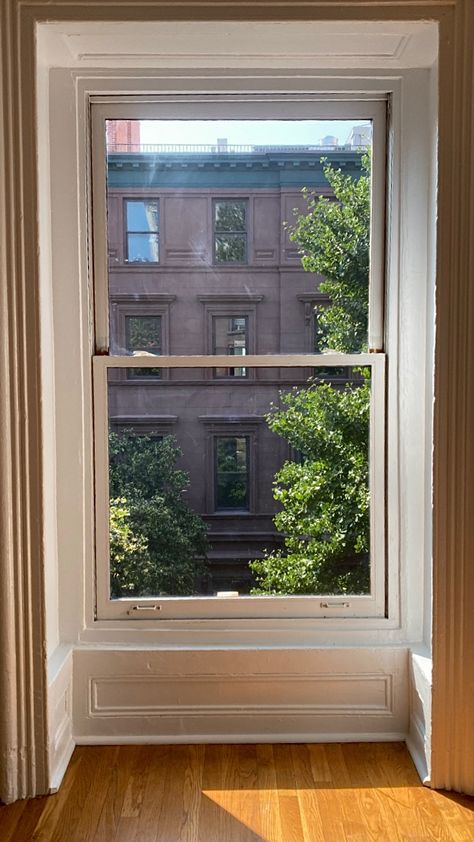 Nyc Apartment Window, City Apartment Aesthetic, New York Apartment Aesthetic, New York Studio Apartment, Nyc Brownstone, Brick Apartment, New York Bedroom, Apartment Window, Apartment Nyc