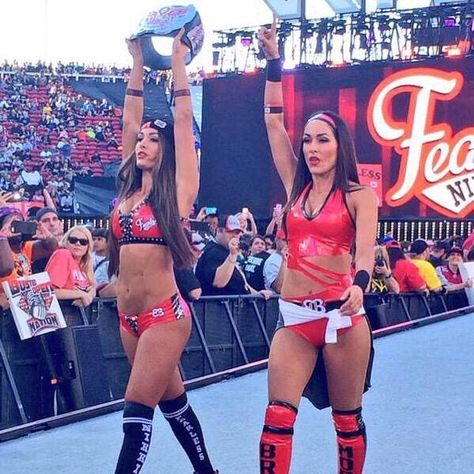 Want a WrestleMania fix?! See what happened backstage?! Tune in to #TotalDivas live in an hour & a half only on E!🏽 Bella Twins Wwe, Brie Bella Wwe, Nikki Bella Photos, Wwe Total Divas, The Bella Twins, Wwe Women's Division, Nikki And Brie Bella, Stephanie Mcmahon, Wwe Female Wrestlers