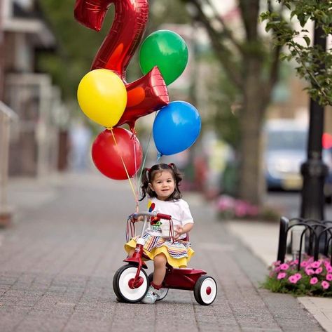 2nd Birthday Photo Shoot Ideas Outside, 2nd Birthday Photoshoot Ideas, 2 Yr Birthday Picture Ideas, 2 Year Birthday Photoshoot, Outdoor 2nd Birthday Photoshoot, 2 Year Birthday Photoshoot Outdoor, 2nd Birthday Photo Shoot Ideas Outdoor, 2nd Birthday Photo Shoot Ideas, Number Balloons Photoshoot