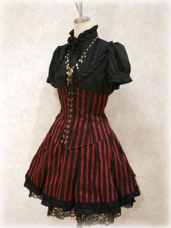 Stile Punk Rock, Victorian Maiden, A Punk, Gothic Outfits, Goth Outfits, Really Cute Outfits, Lolita Dress, Gothic Lolita, Lolita Fashion