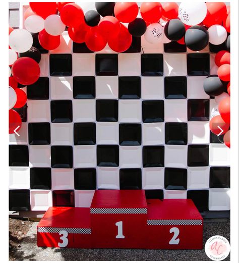 Two Fast Decorations Ideas, Car Racing Party Decoration, Race Car Theme Decorations, Race Car Birthday Party Backdrop, Race Car Birthday Balloons, Race Car Backdrop Ideas, Racecar Party Decorations, Car Racing Birthday Party Ideas, Race Track Theme Birthday Party