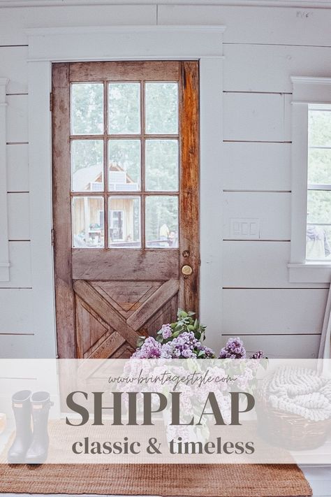 Types Of Shiplap, Shiplap Hallway, Cheap Shiplap, Shed Tiny House, Easy Home Improvement Projects, Installing Shiplap, Barn Apartment, Shiplap Bathroom, Knee Wall