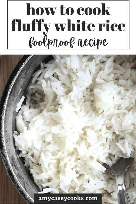 Learn how to cook no fail and perfectly fluffy rice on the stove top in a few easy steps. Perfect White Rice, White Rice Recipes, Rice On The Stove, How To Boil Rice, Mom Recipes, Cook Rice, Rice Recipes For Dinner, Perfect Rice, Instant Rice