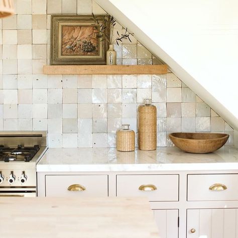 Ames Interiors (@amesinteriors) • Instagram photos and videos No Grout Kitchen Backsplash, Soft Kitchen Lighting, Mexican Modern House Kitchen, Italy Inspired Kitchen, Backsplash Penny Tile, Warm Kitchen Backsplash, Tan Kitchen Backsplash, Artisan Tiles Kitchen, Kitchen Warm Tones