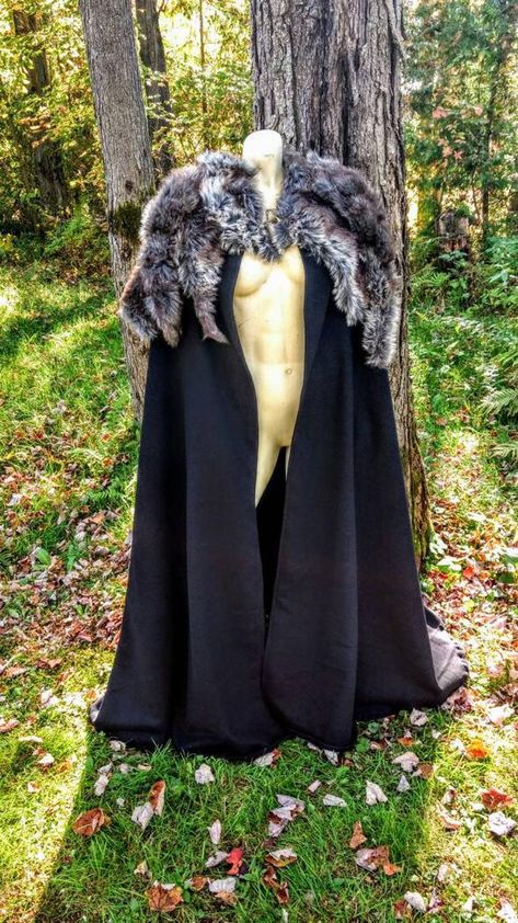 Fur Cloak Viking Cloak Game of Thrones Fur Capelet | Etsy Fur Mantle, Viking Cloak, Fur Cloak, Fur Capelet, Medieval Cloak, Viking Cosplay, Nordic Wedding, Pagan Wedding, Viking Dress