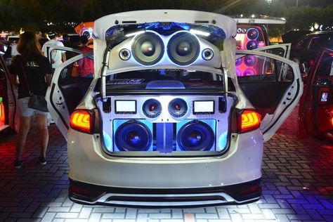 Car Sound System, Truck Speakers, Best Sound System, Sound System Car, Car Speakers System, Big Speakers, Sound Installation, Sound Systems, Car Sounds