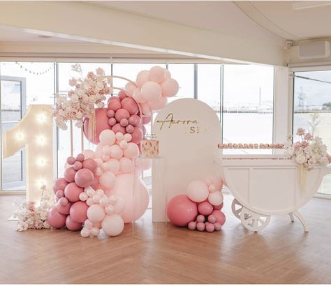 Simple Birthday Decoration, Birthday Decoration Ideas At Home, Birthday Party Decoration Ideas, Christening Balloons, Rodjendanske Torte, Birthday Decoration Ideas, Party Decoration Ideas, 1st Birthday Girl Decorations, Simple Birthday Decorations