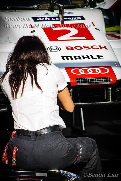 Automobile Engineering Aesthetic, Motorsport Engineering Aesthetic, Motorsport Engineering, Automotive Engineering Aesthetic, F1 Engineer Aesthetic Women, Female Engineer Aesthetic, Women In Motorsport, Woman Engineer, Engineering Aesthetic Female