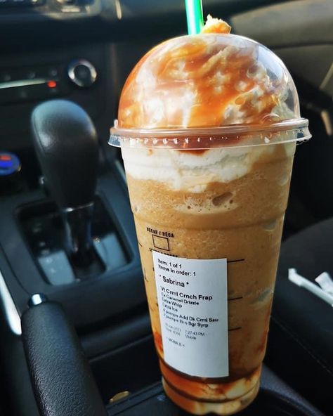 Caramel Ribbon Crunch Frappuccino, Ribbon Crunch Frappuccino, Iced Caramel Macchiato Starbucks, Starbucks Iced Coffee Drinks, Best Dunkin Donuts Drinks, Caramel Ribbon Crunch, Starbucks Sweet Cream, Starbucks Caramel Drinks, Caramel Macchiato Starbucks