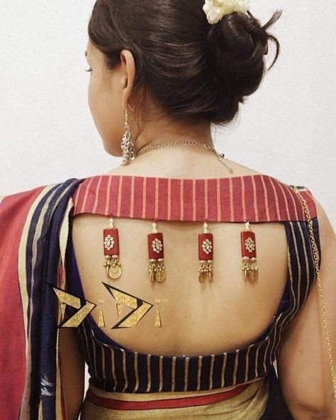 Kanchipuram Saree Blouse, Round Neck Blouse Design, Blouse Designs Back Neck, ब्लाउज बैक नेक डिजाइन, Kalamkari Blouse Designs, Blouse Designs Back, Neck Blouse Designs, Choli Blouse Design, Round Neck Blouse