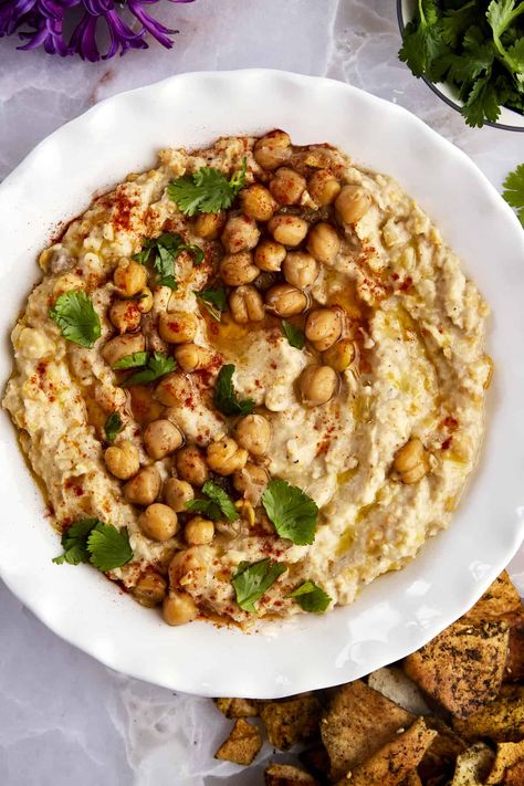 Vegetarian Recipes Mediterranean, Mediterranean Recipes Vegetarian, Baba Ganush, Garlic Hummus Recipe, Classic Hummus, Easy Hummus Recipe, Recipes Mediterranean, Hummus Recipe Homemade, Food Dolls